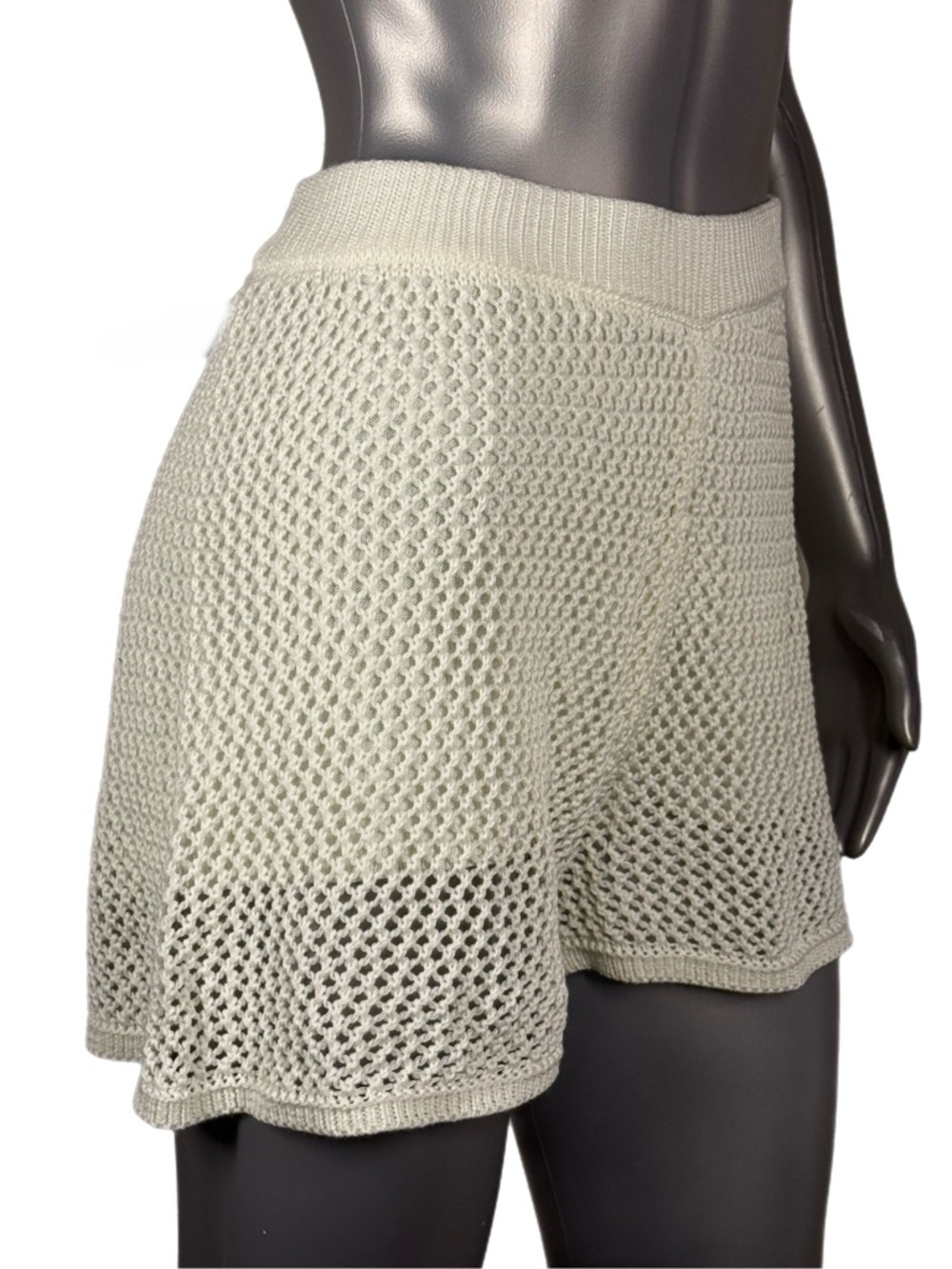 Uncharted Threads | Ivory Knit Lined Women's Shorts Soft - Picture 4 of 13
